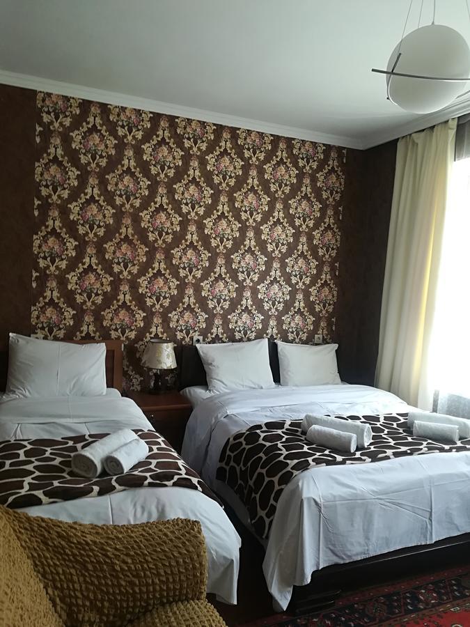 Nikoloz Guesthouse Kazbegi Dış mekan fotoğraf