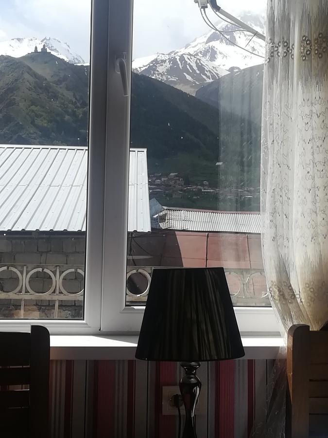 Nikoloz Guesthouse Kazbegi Dış mekan fotoğraf