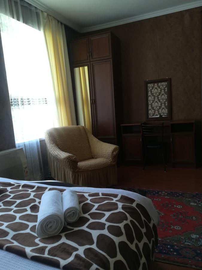 Nikoloz Guesthouse Kazbegi Dış mekan fotoğraf