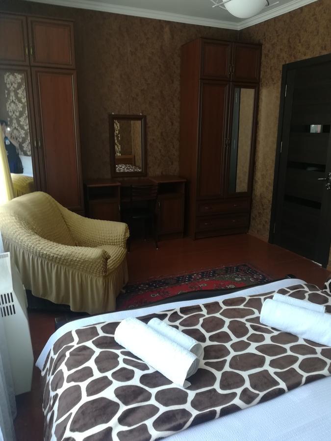 Nikoloz Guesthouse Kazbegi Dış mekan fotoğraf