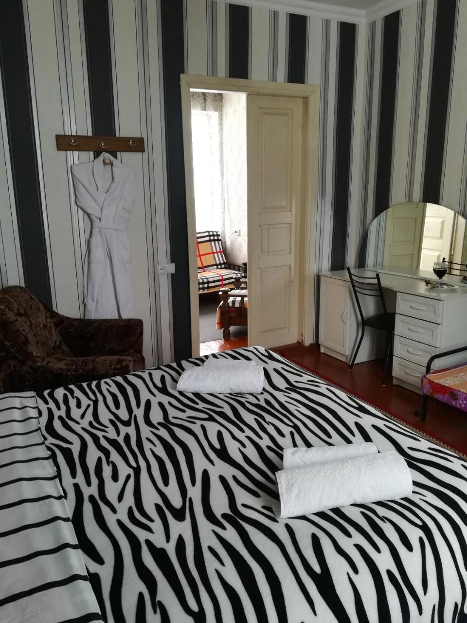 Nikoloz Guesthouse Kazbegi Dış mekan fotoğraf